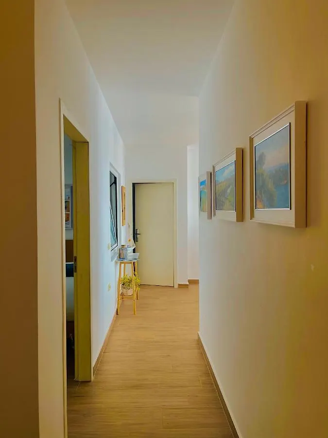 Beachfront Luxe Apartment Saranda