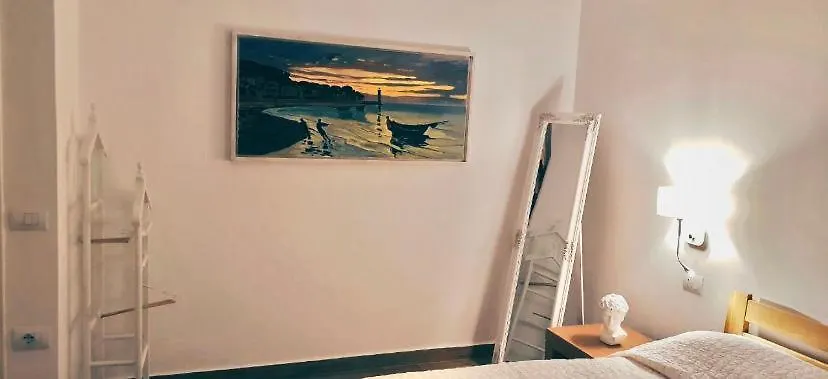 Beachfront Luxe Apartment Saranda