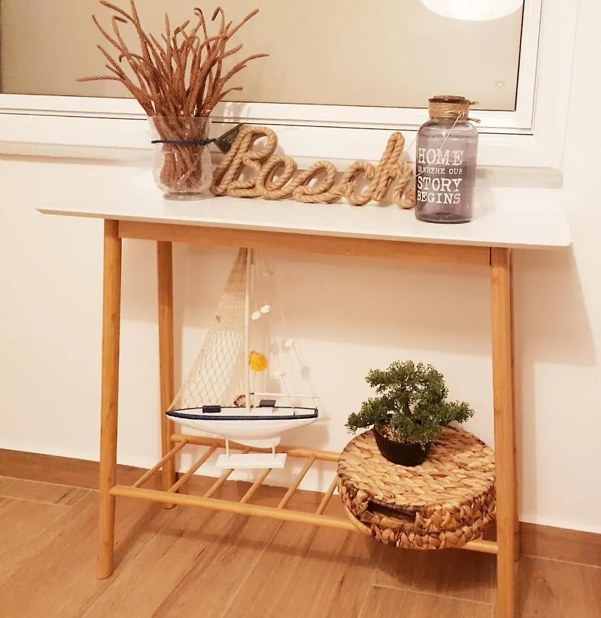 Beachfront Luxe Apartment Saranda