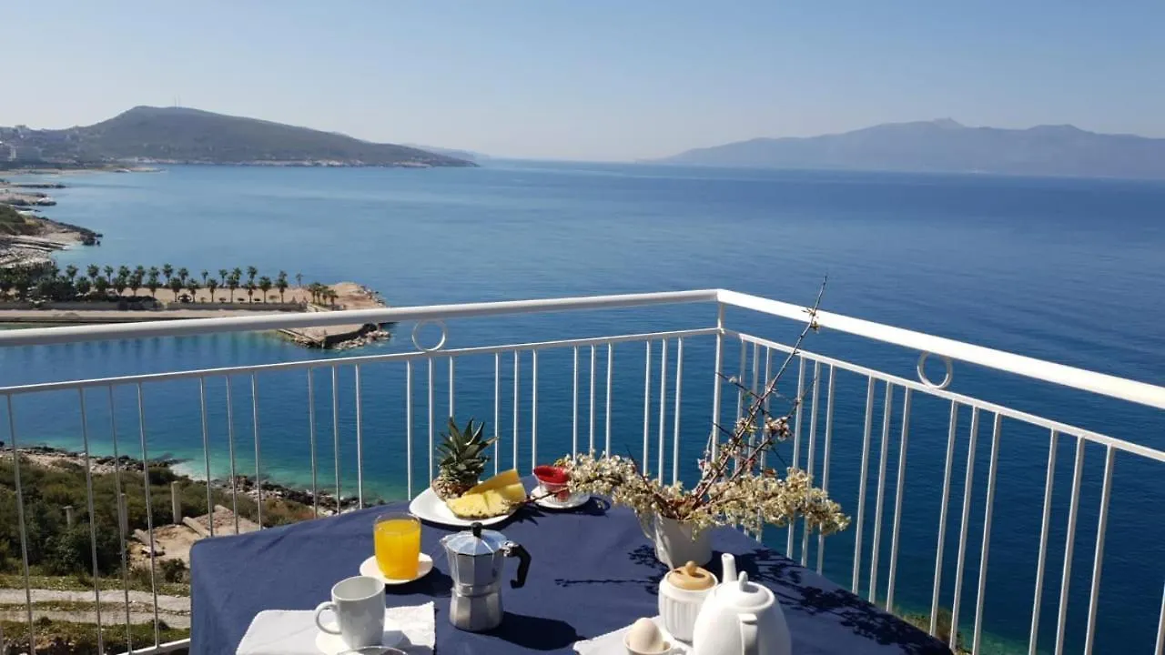 Beachfront Luxe Apartment Sarandë